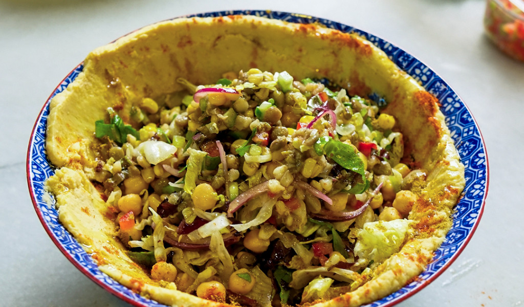 Humuslu Tahıl Salatası