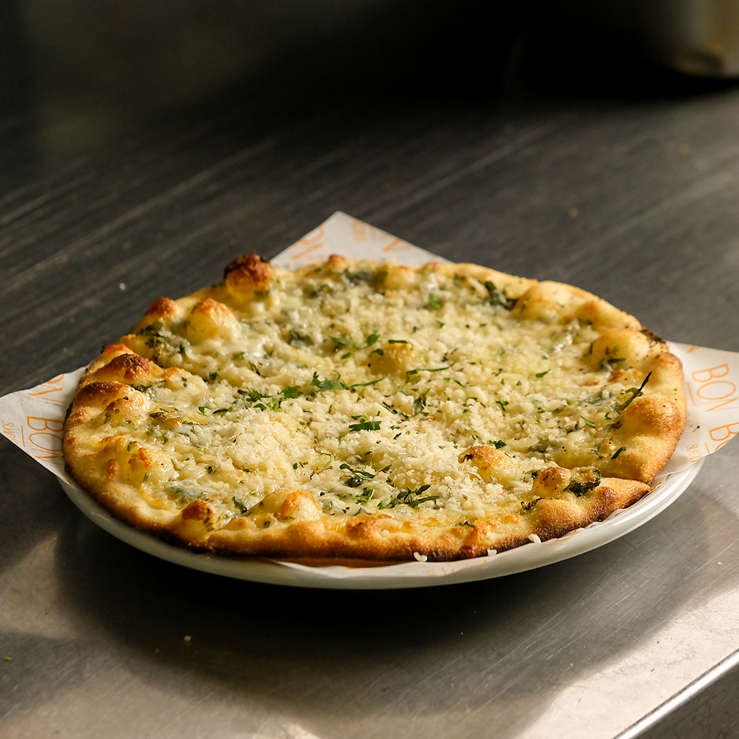 Sarımsaklı Pizza Ekmeği