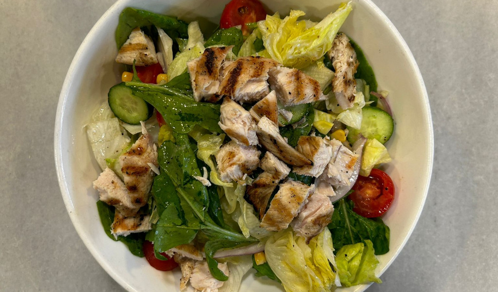Izgara Tavuk Salata
