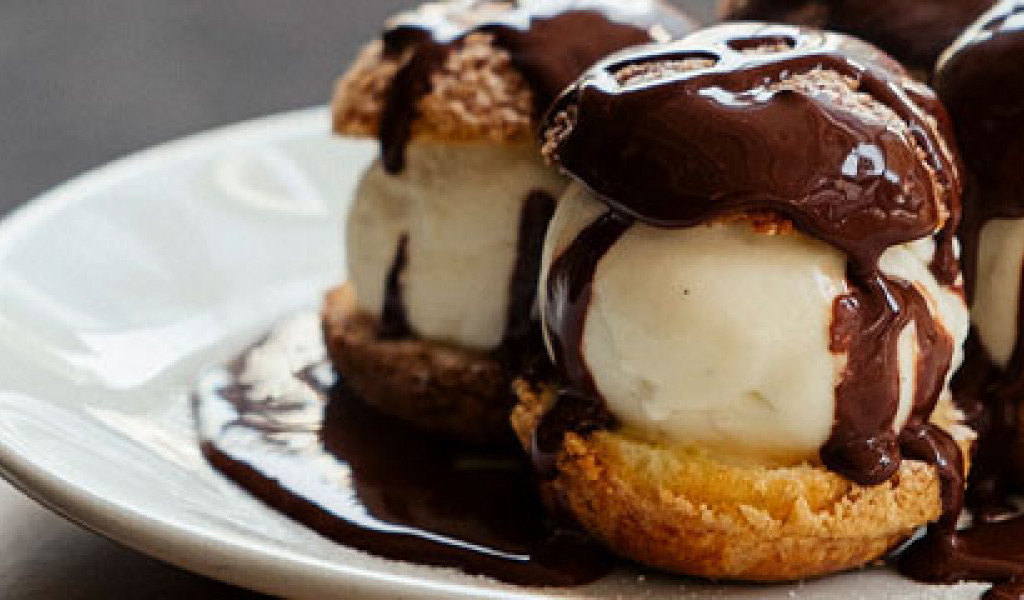 Dondurmalı Profiterol